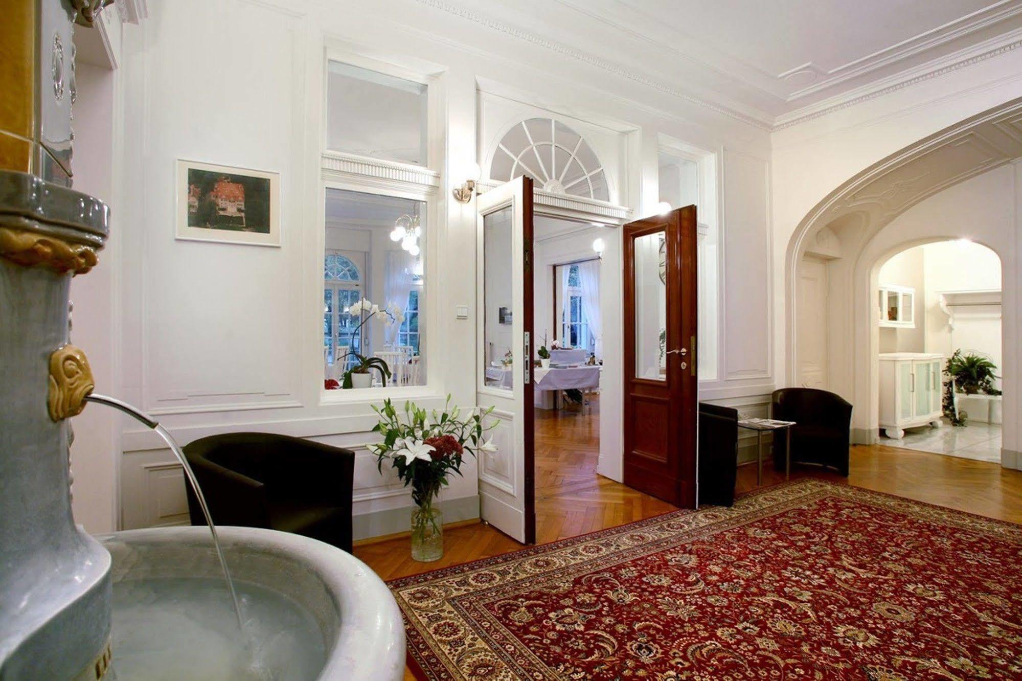 Aparthotel Villa Freisleben Дрезден Екстериор снимка