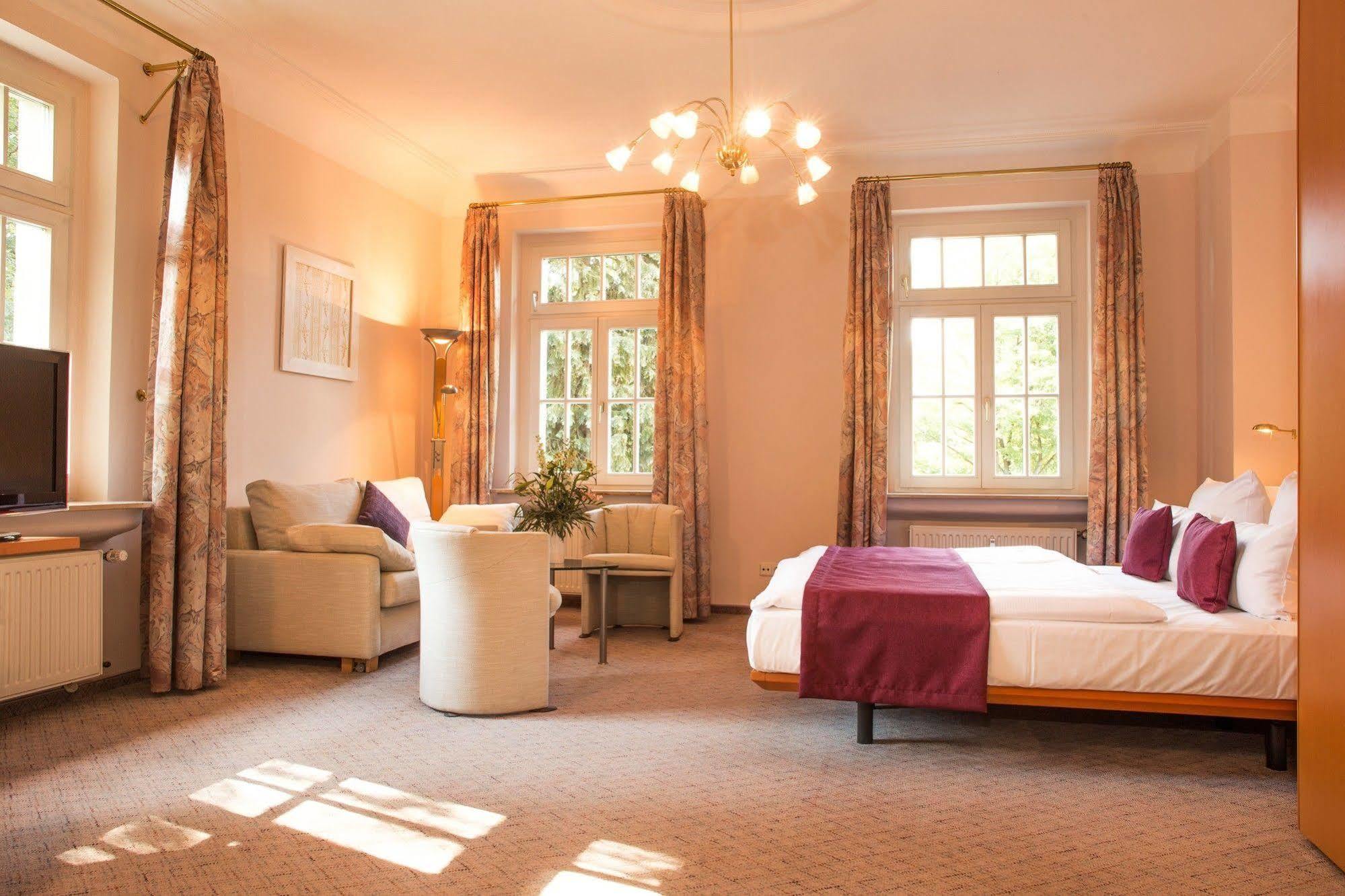 Aparthotel Villa Freisleben Дрезден Екстериор снимка